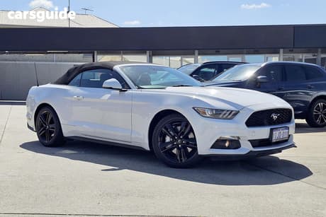 White 2015 Ford Mustang Convertible 2.3 Gtdi