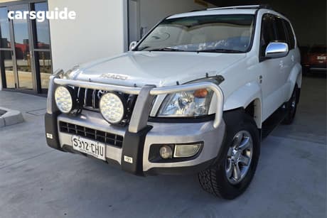 White 2008 Toyota Landcruiser Prado Wagon Grande (4X4)