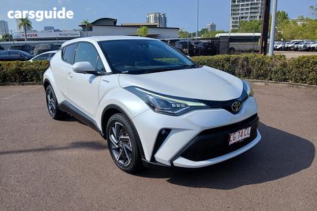 White 2023 Toyota C-HR Wagon Koba (2Wd)