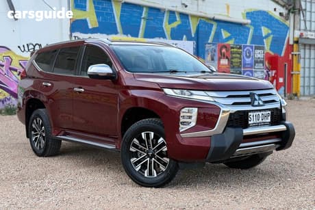 Red 2023 Mitsubishi Pajero Sport Wagon Exceed (4Wd) 7 Seat