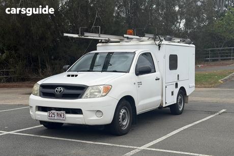 White 2007 Toyota Hilux Cab Chassis Sr