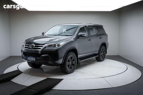 White 2016 Toyota Fortuner Wagon Gx