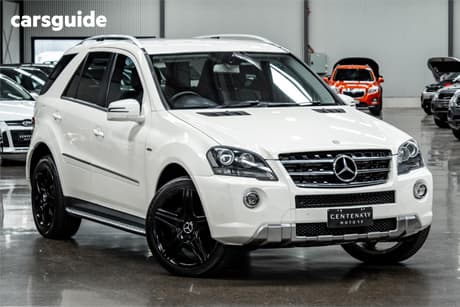 White 2011 Mercedes-Benz ML300 Wagon Cdi (4X4)