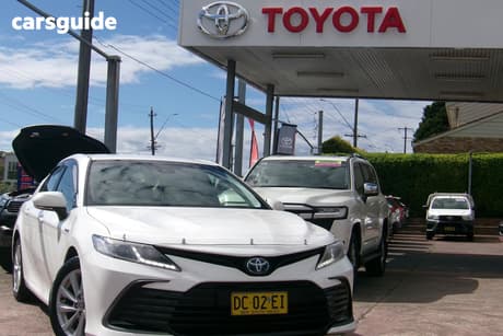 White 2021 Toyota Camry Sedan Ascent