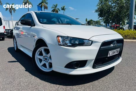 White 2015 Mitsubishi Lancer Sedan Es Sport