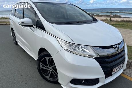 White 2017 Honda Odyssey Wagon Vti-L