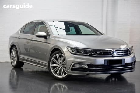 Silver 2016 Volkswagen Passat Sedan 206Tsi R-Line