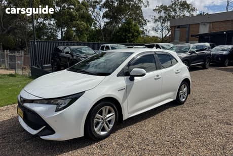 White 2020 Toyota Corolla Hatchback Ascent Sport (Hybrid)
