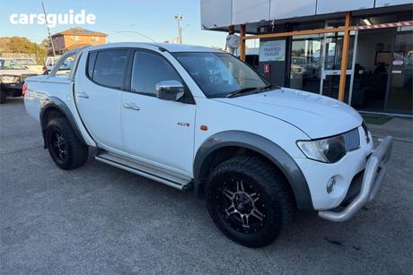 White 2008 Mitsubishi Triton Double Cab Utility Glx-R (4X4)