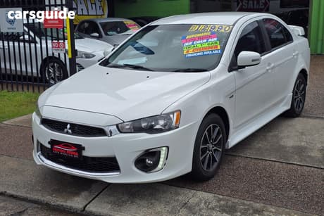 White 2016 Mitsubishi Lancer Sedan Es Sport