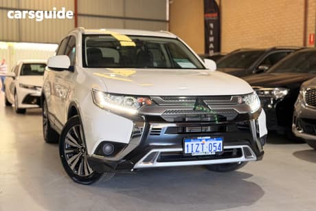 White 2019 Mitsubishi Outlander Wagon Es 7 Seat (2Wd)