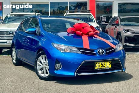 Blue 2013 Toyota Corolla Hatchback Ascent Sport
