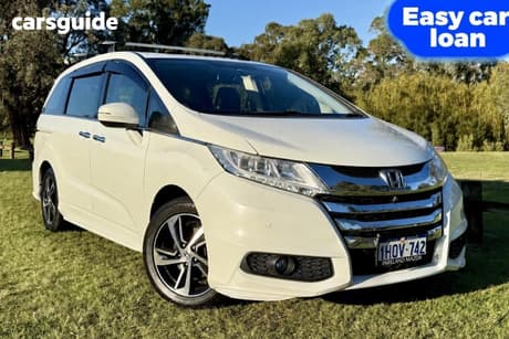 White 2016 Honda Odyssey Wagon Vti-L