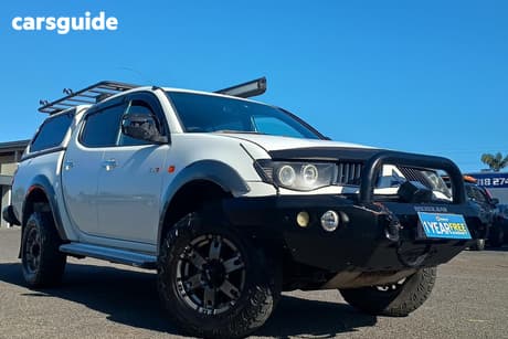 White 2007 Mitsubishi Triton Double Cab Utility Glx-R (4X4)