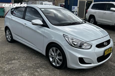 White 2017 Hyundai Accent Hatchback Sport
