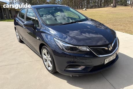 Blue 2017 Holden Astra Sedan Lt