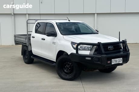 White 2020 Toyota Hilux Double Cab Chassis Sr (4X4)