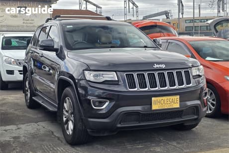 Grey 2013 Jeep Grand Cherokee Wagon Laredo (4X4)