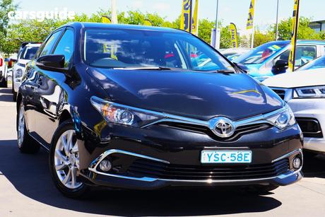 Black 2017 Toyota Corolla Hatchback Ascent Sport