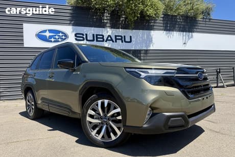 Green 2025 Subaru Forester Wagon Hybrid Touring (Awd)