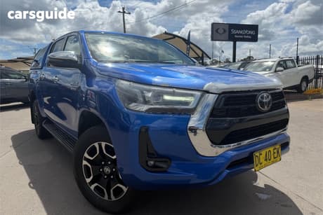 Blue 2022 Toyota Hilux Double Cab Pick Up Sr5 (4X4)