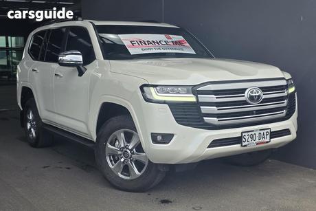 White 2024 Toyota Landcruiser Wagon Lc300 Sahara (4X4)