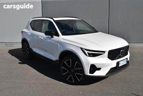 White 2026 Volvo XC40 Wagon Plus B4