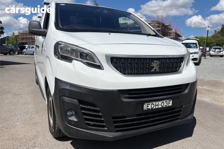 White 2019 Peugeot Expert Van 180 Hdi Long