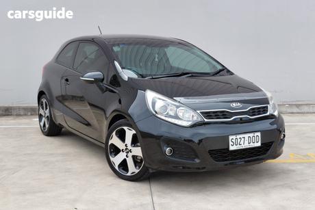 Black 2012 Kia RIO Hatchback Sls