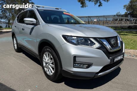 Silver 2017 Nissan X-Trail Wagon St-L (2Wd)
