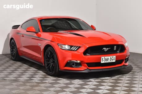 Red 2017 Ford Mustang Coupe Fastback Gt 5.0 V8