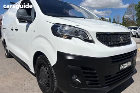 White 2019 Peugeot Expert Van 180 Hdi Long