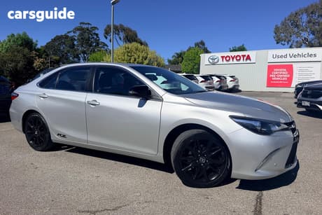 Silver 2016 Toyota Camry Sedan Rz S.E.