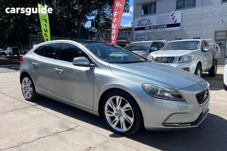 Silver 2013 Volvo V40 Hatchback D4 Luxury