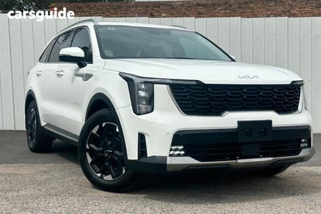 White 2023 Kia Sorento Wagon Sport 7 Seat