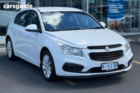 White 2016 Holden Cruze Hatchback Equipe