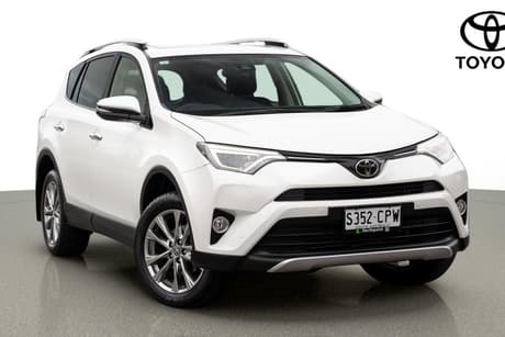 White 2015 Toyota RAV4 Wagon Cruiser (4X4)