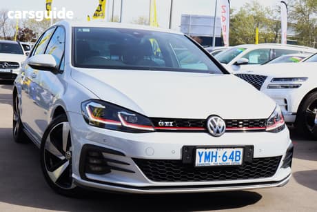White 2017 Volkswagen Golf Hatchback Gti