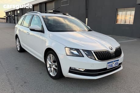 White 2017 Skoda Octavia Wagon 110 Tsi