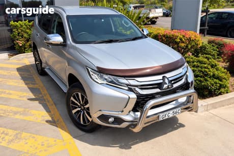 Silver 2016 Mitsubishi Pajero Sport Wagon Glx (4X4)