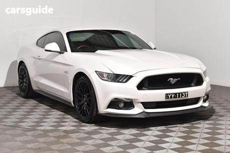 White 2016 Ford Mustang Coupe Fastback Gt 5.0 V8