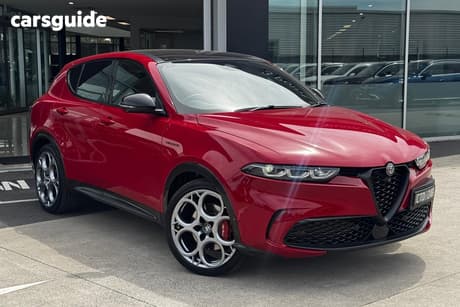 Red 2023 Alfa Romeo Tonale Wagon Veloce Phev Q4