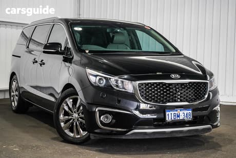 Black 2016 Kia Carnival Wagon Platinum