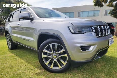 Silver 2017 Jeep Grand Cherokee Wagon Limited (4X4)