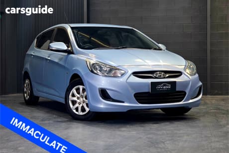 Blue 2011 Hyundai Accent Hatchback Active