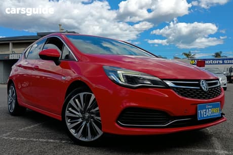 Red 2018 Holden Astra Hatchback Rs-V