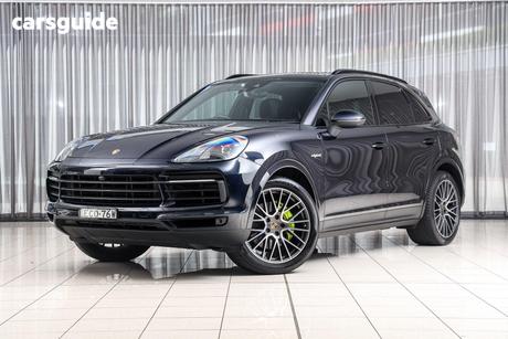 Blue 2019 Porsche Cayenne Wagon E-Hybrid
