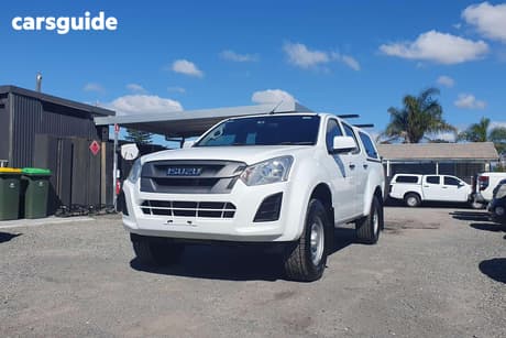 White 2017 Isuzu D-MAX Crew Cab Utility Sx Hi-Ride (4X2)