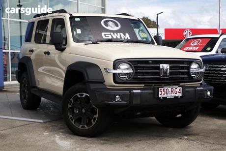 Gold 2026 GWM Tank 300 Wagon Lux Phev
