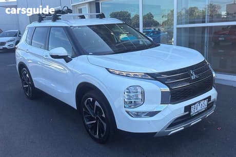 White 2024 Mitsubishi Outlander Wagon Aspire 7 Seat (2Wd)